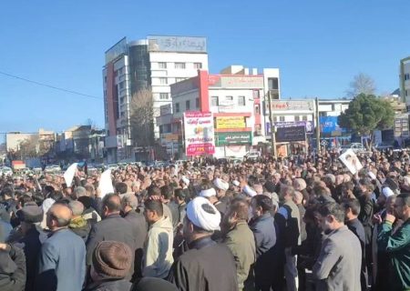 تجمع سوگواران رهبر شهید انقلاب در خرم‌آباد