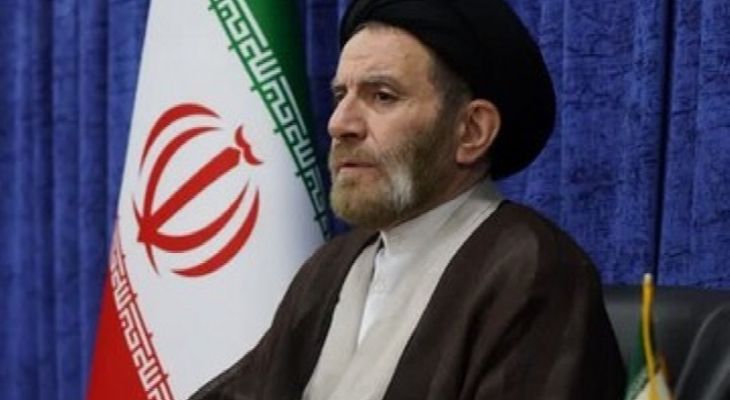 ۱۲ فروردین روز برافراشتن پرچم استقلال بود