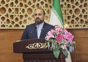 آمریکا پشت حقوق بشر و دموکراسی پنهان شده است