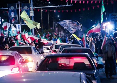 حماسه ملت نقشه‌های دشمن را فرو ریخت