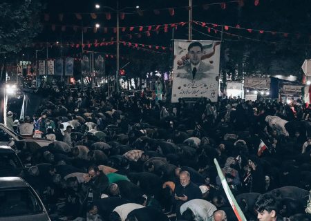 نماز استغاثه به امام زمان (عج) در خرم‌آباد برگزار شد