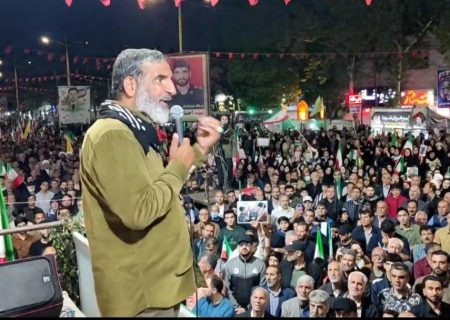 اجتماع مردمی با سخنرانی حاج حسین یکتا برگزار شد