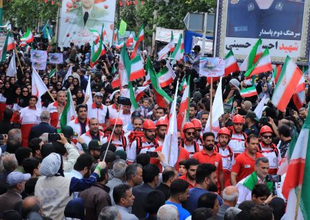 حماسه سازی خرم آبادی ها در رزمایش جانفدایان ایران امام رضایی در خیابان انقلاب