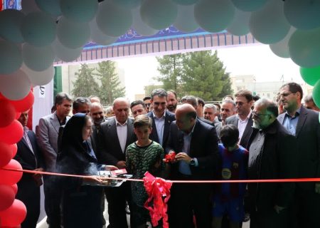 سالن ورزشی شهدای غریب در خرم آباد افتتاح شد