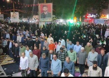 نماز استغاثه به امام زمان (عج) در خرم آباد برگزار شد