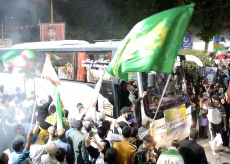 تجمع‌کنندگان خرم آبادی زائراان کربلا را بدرقه کردند