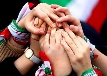 ملت ایران محکم به دهان دشمنان خواهد زد