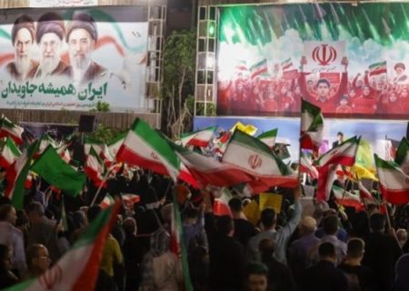 مقاومت ملت ایران برگرفته از تفکر عاشوراست