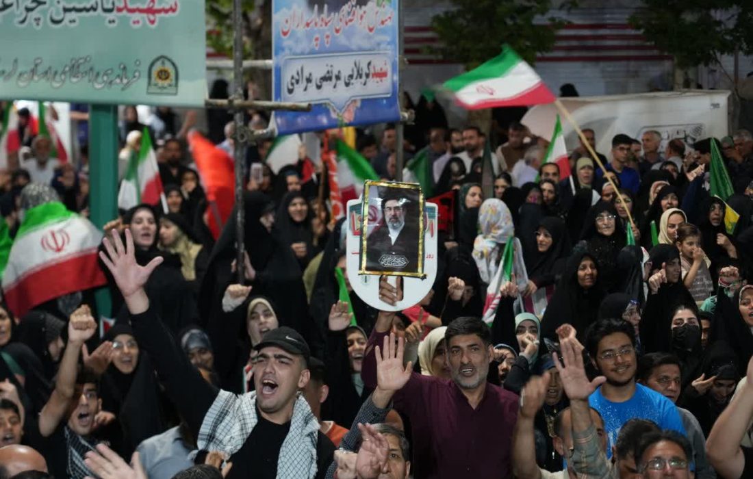موج ۹۹ حماسه خیابان انقلاب خرم‌آباد