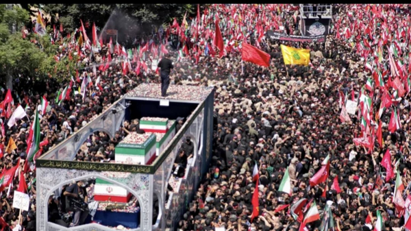 الجزیره: جمعیت عظیم در تهران به رهبرشان ادای احترام کردند