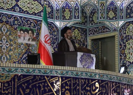 حضور در خیابان‌ها همچنان امری ضروری است