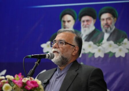 گردشگری باید پیشران توسعه اقتصادی لرستان شود