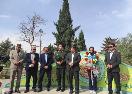 آیین استقبال از بانوی مدال‌آور لرستانی برگزار شد